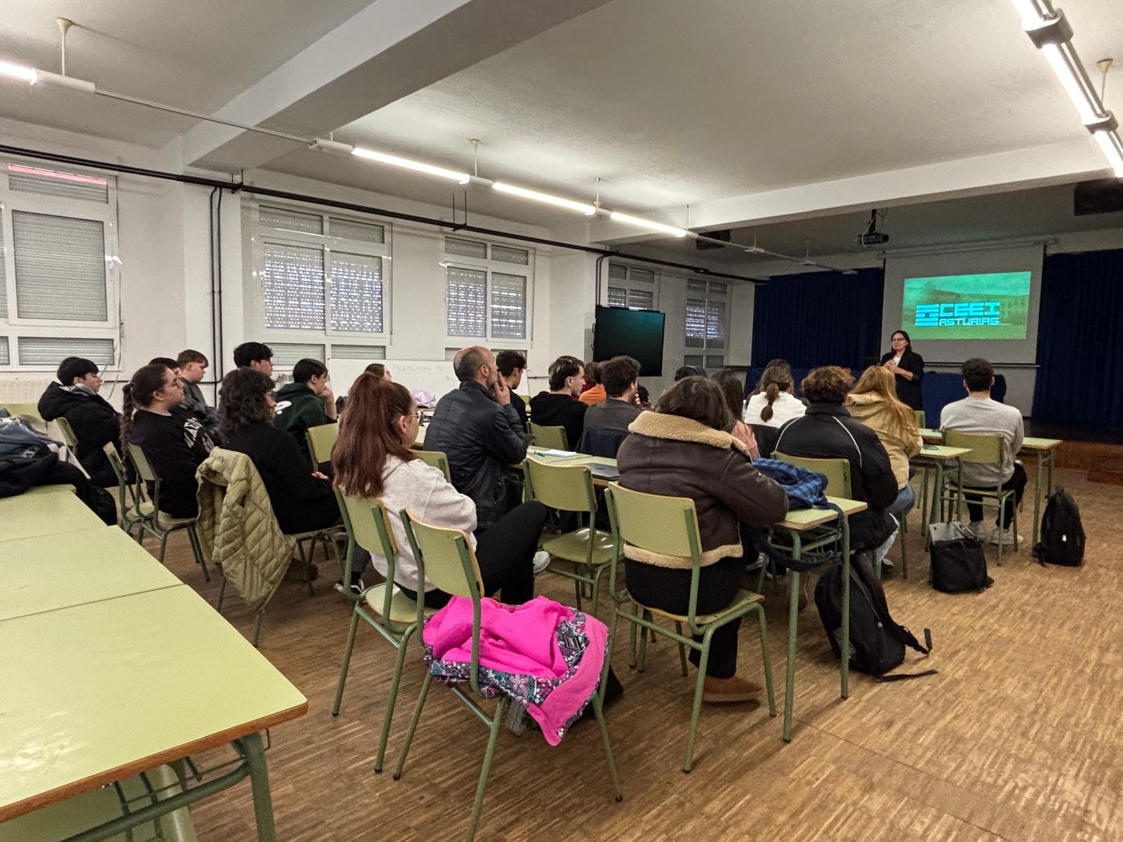Imagen noticia: Acercamos el conocimiento sobre las EBTS a los alumnos de grado medio y superior de Industria Agroalimentaria del IES Escultor Juan de Villanueva Imagen noticia: Acercamos el conocimiento sobre las EBTS a los alumnos de grado medio y superior de Industria Agroalimentaria del IES Escultor Juan de Villanueva